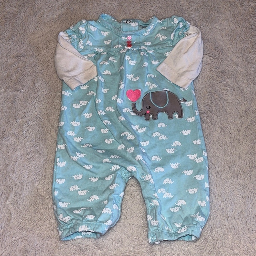 (2 for $10) carters 3 month elephant print sleeper 🐘